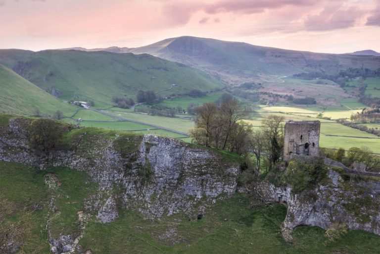 Peveril View Amazing history of Peveril Castle #1 Peak District attraction