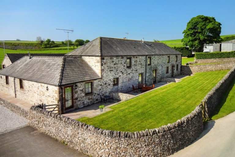 Croft Farm Holiday Cottages in Ashbourne, Peak District