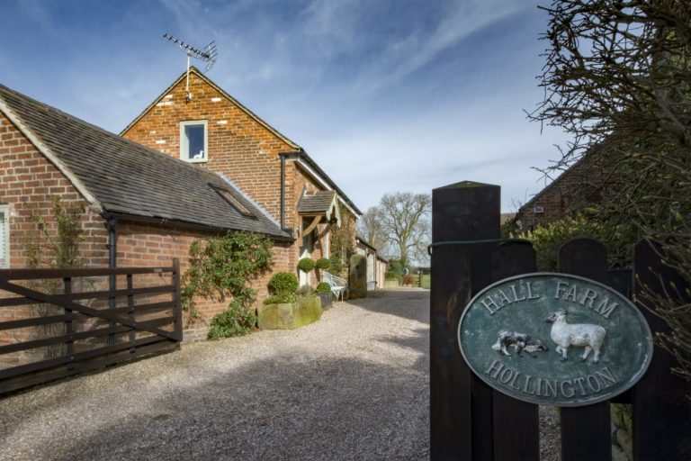 The Retreat, Hall Farm Holidays in Ashbourne, Peak District