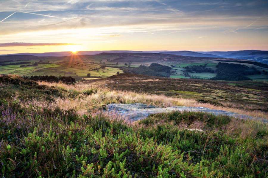 Peak District Towns And Villages Derbyshire Lets Go Peak District