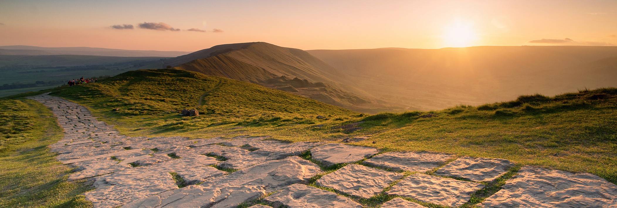Peak District Walks - Castleton via Mam Tor