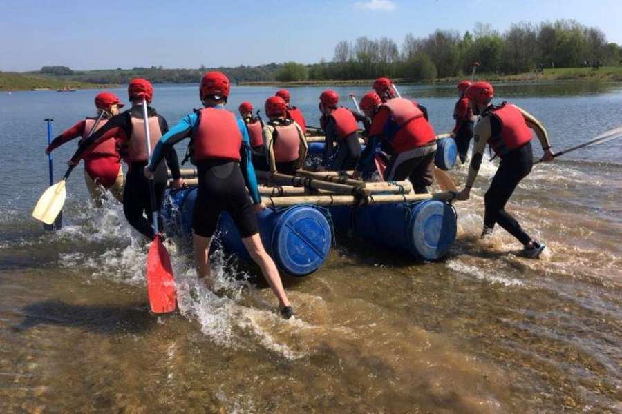 Acclimbatize_Raft_Building