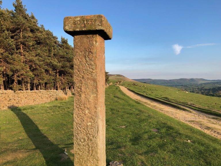 Hope Village to Hope Cross Walk (6.7 miles) near Castleton
