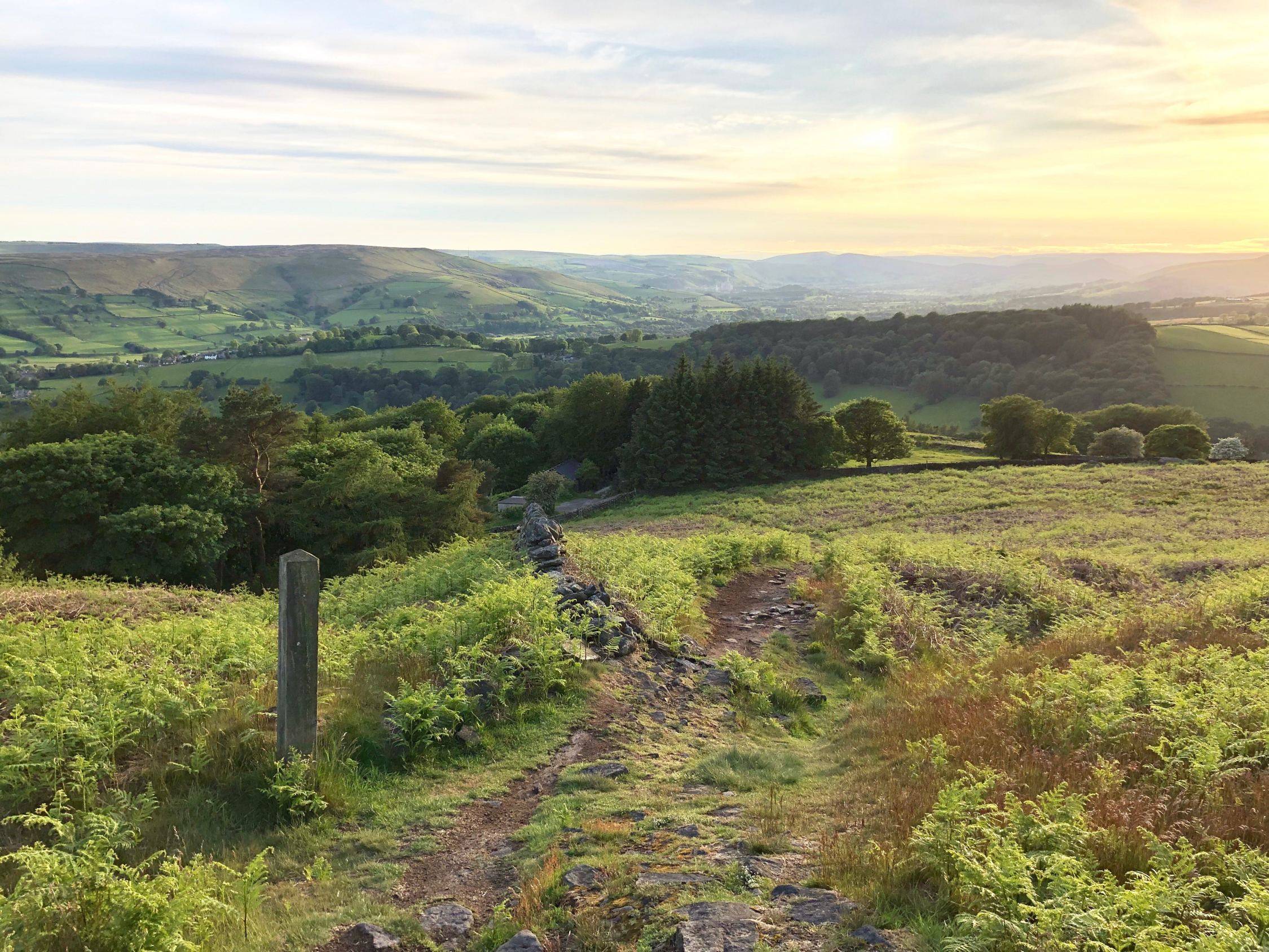 Amazing Hathersage and Stanage Edge Walk (6 miles)