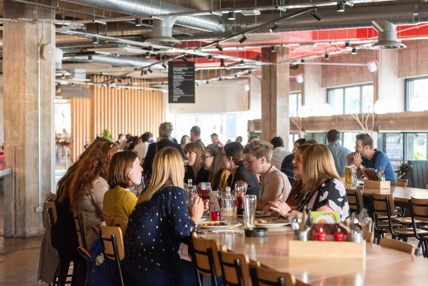 SHEFFIELD: Gateway to the Peak District 6 Kommune, food hall in Sheffield