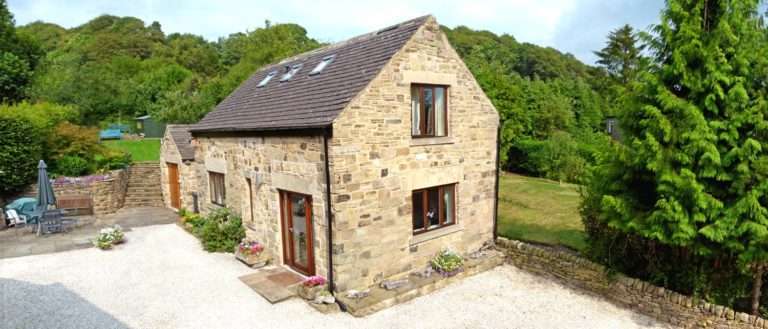 Tick Tock Cottage in Baslow, Peak District