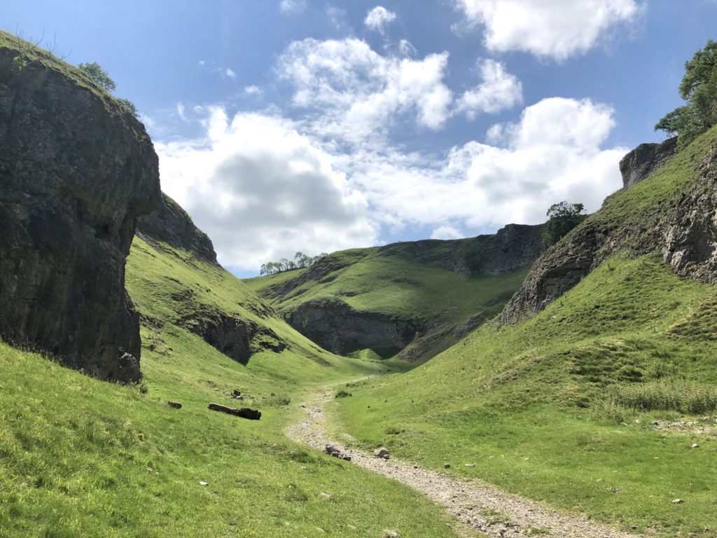 Stunning Castleton Circular Walk : Cave Dale