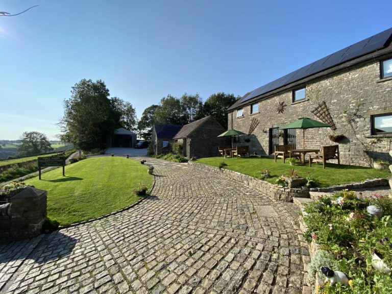 Hall Farm Holiday Cottages, Wetton in Ashbourne, Peak District
