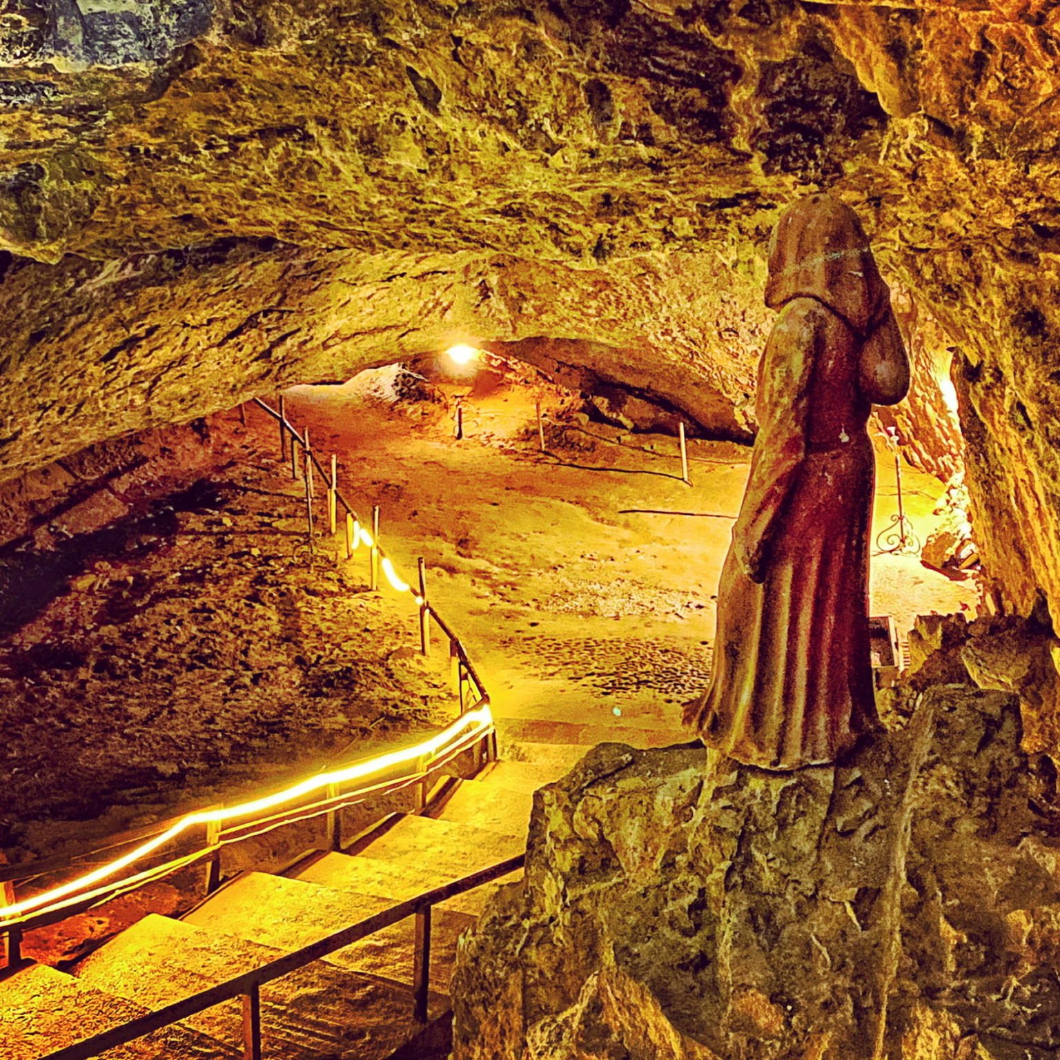 Peak Cavern, Castleton Underground Peak District Beauty