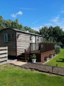 Peak View Shepherd Huts - Beautiful Peak District glamping