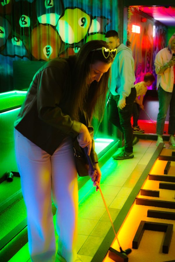 Bonkers Illumination Golf 1