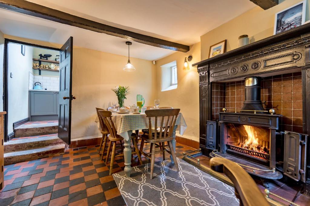 Spring Cottage 2