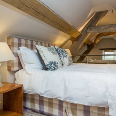 Cruck Barn Cottage