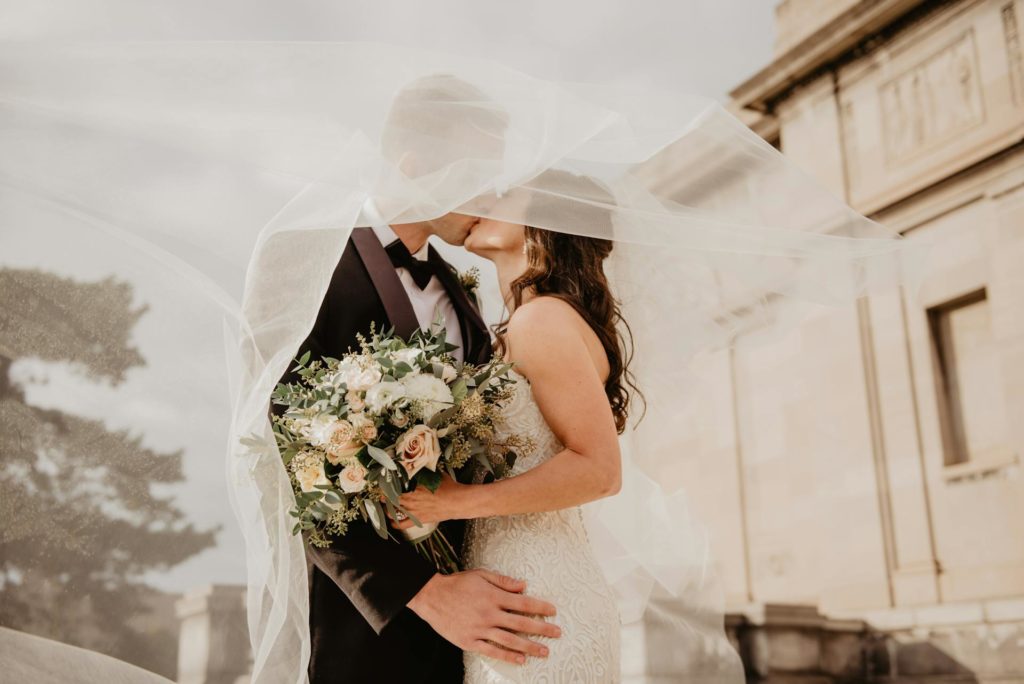 How to Plan a Wedding: A Comprehensive Guide to Your Perfect Day 1 Plan a wedding in 6 months