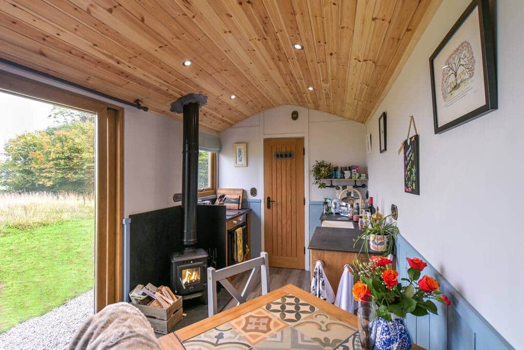 Bruntmoor Cottage & Shepherd Huts 13 Bruntmoor Cottage